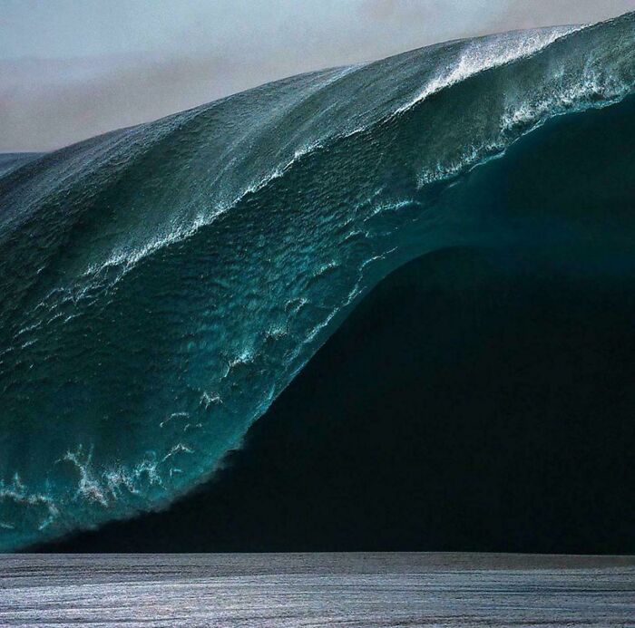 A Huge Wave